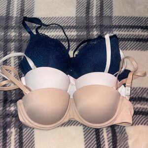 VS Victorias Secret Pink white and beige Wear everywhere push-up strapless 32A